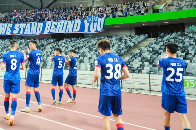 ewc电竞世界杯-蒋圣龙改踢中锋攻入扳平球 申花四轮不胜逐渐掉队